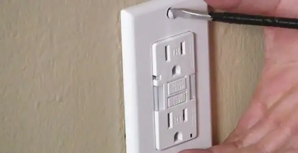 gfc outlets service securing and mounting ground fault circuit interrupter outlet by certified electricians in Chicago, IL
